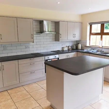 Nyaraló Let - New Town Dingle